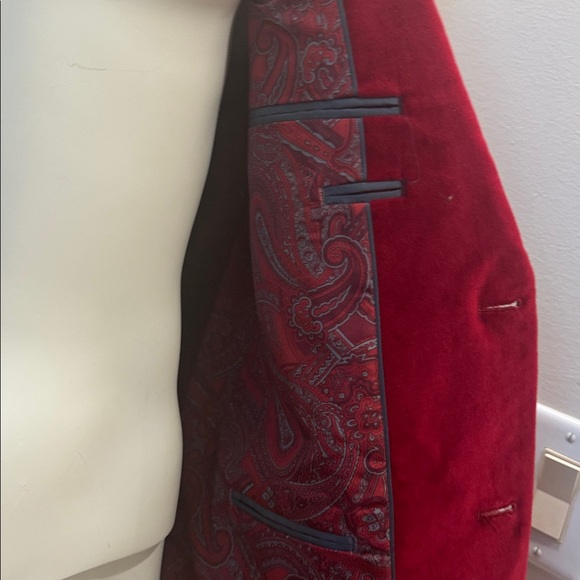 Madison Classic Red Men's Blazer / Luxe Velvet - Picture 7 of 7